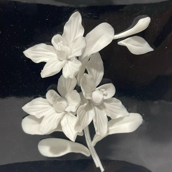 Decorative 3D floral porcelain ceramic wall plaques plates 9” square
